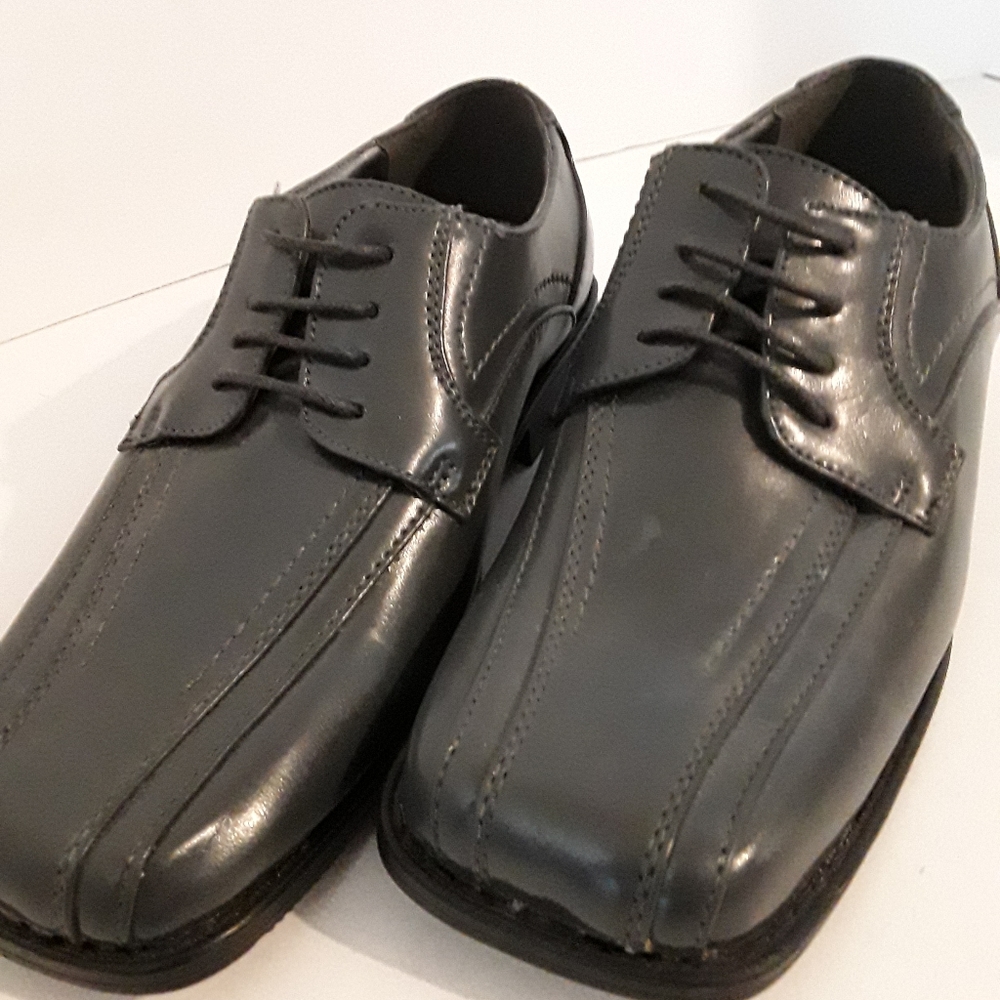 Bolano Grey Square Toe Shoe Business Wms Size 3